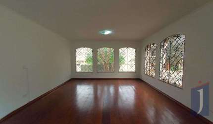 Casa no Jardim da Glória - SP: 322m², 4 quartos, 2 suítes e 4  vagas por R$1.850.000