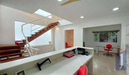 Casa Comercial Chácara Inglesa, 228m², 3 Banheiros, R$1.283.000