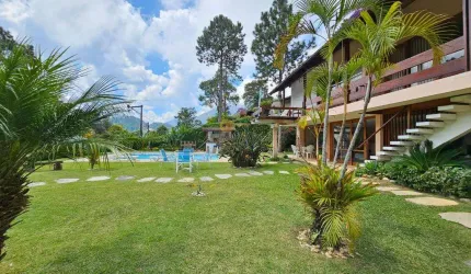 Casa para Venda em Teresópolis, Comary, 4 dormitórios, 1 suíte, 2 banheiros, 5 vagas