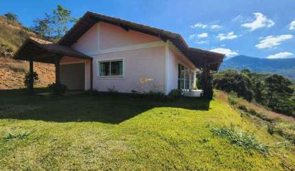 Casa para Venda em Teresópolis, Andradas, 2 dormitórios, 2 suítes, 4 banheiros, 1 vaga