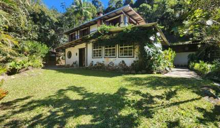 Casa para Venda em Teresópolis, Albuquerque, 8 dormitórios, 4 banheiros, 5 vagas