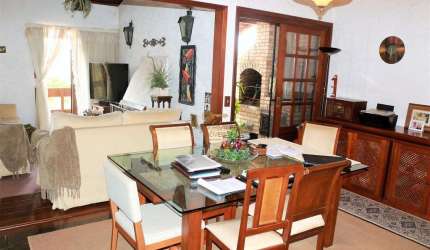 Casa em Condomínio para Venda em Teresópolis, Iucas, 5 dormitórios, 1 suíte, 3 banheiros, 2 vagas