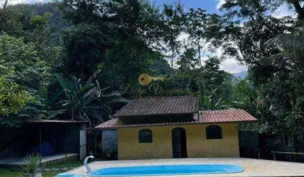 Casa para Venda em Guapimirim, Limoeiro, 3 dormitórios, 2 banheiros, 2 vagas