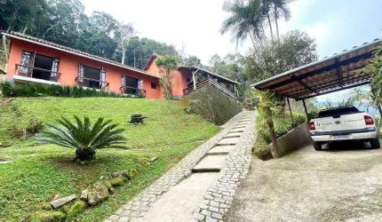 Casa para Venda em Teresópolis, Albuquerque, 3 dormitórios, 1 suíte, 3 banheiros, 2 vagas