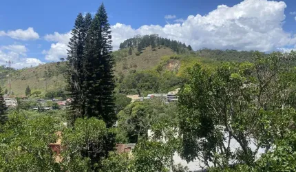 Apartamento para Venda em Petrópolis, Itaipava, 2 dormitórios, 1 suíte, 3 banheiros, 2 vagas
