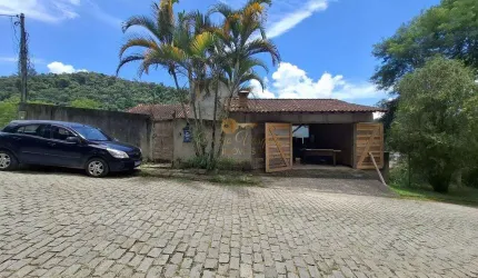 Casa para Venda em Teresópolis, Albuquerque, 3 dormitórios, 3 suítes, 4 banheiros, 2 vagas