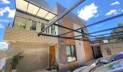 Casa para Venda em Teresópolis, Parque do Ingá, 3 dormitórios, 3 suítes, 5 banheiros, 3 vagas