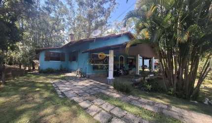 Casa para Venda em Teresópolis, Fazenda Suiça, 3 dormitórios, 1 suíte, 3 banheiros, 3 vagas