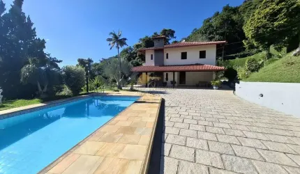 Casa para Locação em Teresópolis, Iucas, 4 dormitórios, 2 suítes, 4 banheiros, 4 vagas