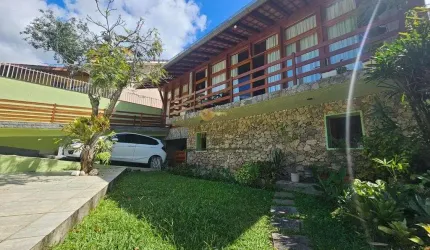 Casa para Venda em Teresópolis, Iucas, 4 dormitórios, 1 suíte, 3 banheiros, 3 vagas