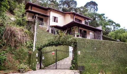 Casa para Venda em Teresópolis, Quinta da Barra, 4 dormitórios, 4 suítes, 5 banheiros, 2 vagas