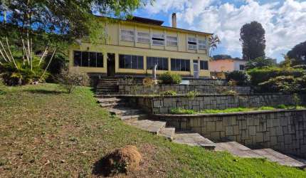 Casa para Venda em Teresópolis, Golfe, 6 dormitórios, 3 suítes, 5 banheiros, 8 vagas