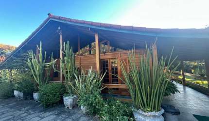 Casa para Venda em Petrópolis, Secretario, 2 dormitórios, 1 suíte, 2 banheiros, 2 vagas