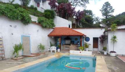 Casa para Venda em Teresópolis, Albuquerque, 7 dormitórios, 1 suíte, 3 banheiros, 2 vagas