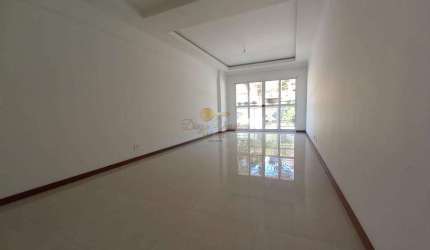 Apartamento para Venda em Teresópolis, Várzea, 3 dormitórios, 1 suíte, 3 banheiros, 2 vagas