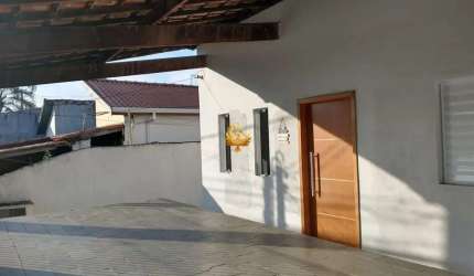 Oportunidade única! Casa à venda em Taubaté-SP, Jardim Baronesa: 2 quartos, 1 suíte, 1 sala, 2 banheiros, 5 vagas, 100m² de área.