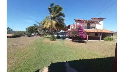 Rancho de 5000m² por 1.500.000, Piscina, Galpão com cozinha comunitária e vestiários, duas casas, kitnet, campinho, vista!