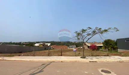 Dois terrenos geminados de 600m2 cada, á venda no bairro da Vila Verde (Rasa).