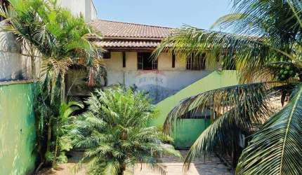 A venda complexo residencial 8 casas na Rasa - Oportunidade de Investimento