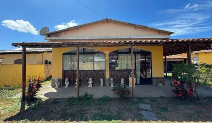 Casa Aconchegante com Piscina no Coração de Araruama