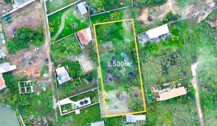 Terreno à venda com 1500m² em Vila Verde, Búzios - por R$ 285.000