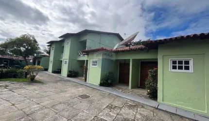 Casa disponível para locação anual em condomínio na praia de Manguinhos, Búzios.