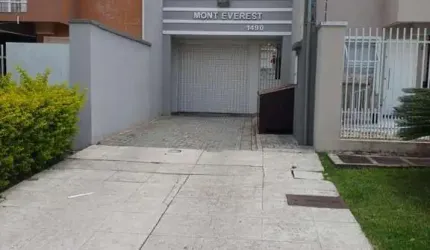 Sobrado para Venda em Curitiba, Boqueirão, 3 dormitórios, 1 suíte, 3 banheiros, 2 vagas
