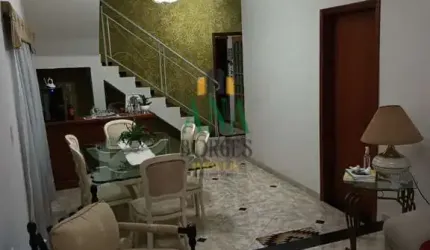 Excelente Sobrado com 260m² de construção na  Vila Progresso