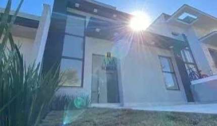 Casa com piscina na Zona Norte