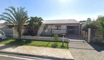 Casa à Venda em Costeira, Araucária: 3 Dormitórios por R$680.000