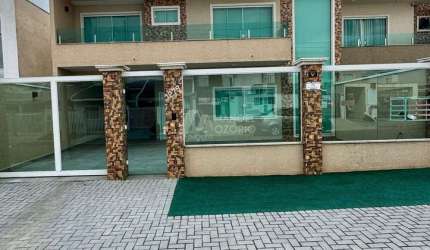 Sobrado em Iguaçu, Araucária: 2 Dorms, 244m² por R$2.250.000