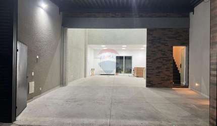 Linda casa para locação composta por cozinha, sala, quarto, 3 banheiro e área de serviço.