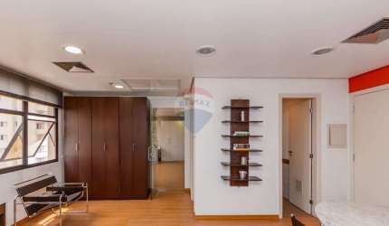 Sala comercial á venda localizada na Rua Três Irmãos, 201, no bairro Caxingui, Zona Oeste