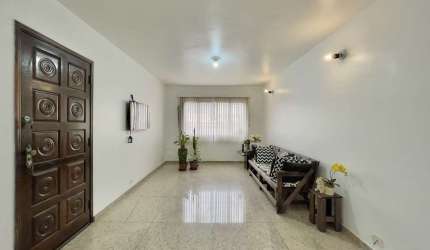 Aconchegante casa tipo para venda com 3 quartos, sendo 1 suíte, 113m²