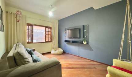 Imperdível sobrado para venda com 3 quartos, sendo 3 suítes, 157m²