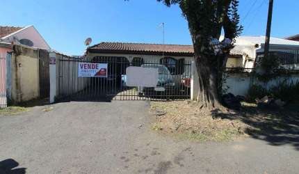 Duas casas no Quississana em terreno de 360,00m²