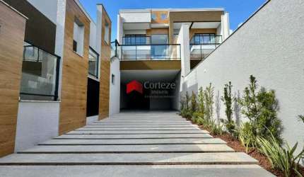 Sobrado com 299,3m² 3 quartos, à venda, no bairro Bom Jesus em São José dos Pinhais