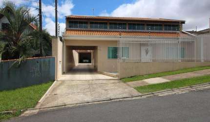 Casa com 350m² 3 quartos, à venda, no bairro Bom Jesus em São José dos Pinhais
