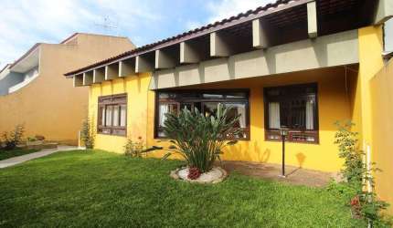 Casa com 450m² 3 quartos, à venda, no bairro Centro em São José dos Pinhais