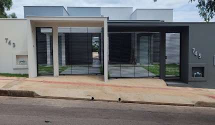 Casa no Atenas Igarapé próximo ao supermercado BH