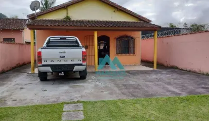 Casa a venda de Porteira Fechada com excelente localização
