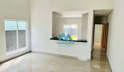 Linda casa, espaçosa e com conceito moderno