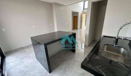 Linda Casa em Condomínio Alto Padrão