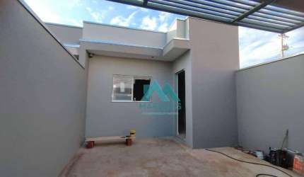 Linda Casa Nova a Venda no Panorama
