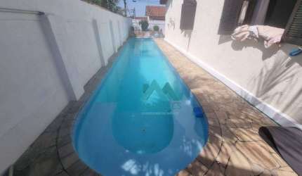 Linda casa, confortável próxima ao centro, localização privilegiada