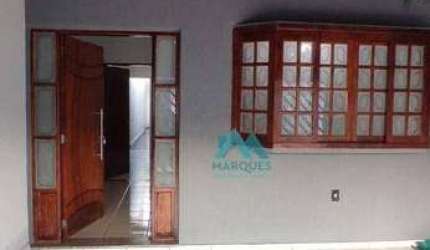 Casa com 3 dormitórios em ótima localização