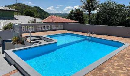 Maravilhosa Casa de Campo em Jambeiro