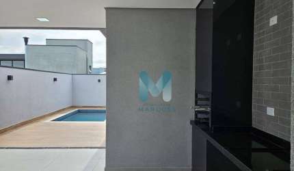Linda casa nova, com piscina no Terras do Vale