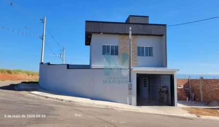 Maravilhoso sobrado em bairro recém formado próximo a Unimed e Shibata