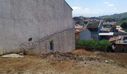 Terreno no Vitória Vale, aceita terreno + construção